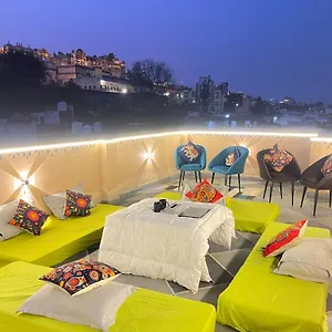 Funky Backpackers *** Udaipur